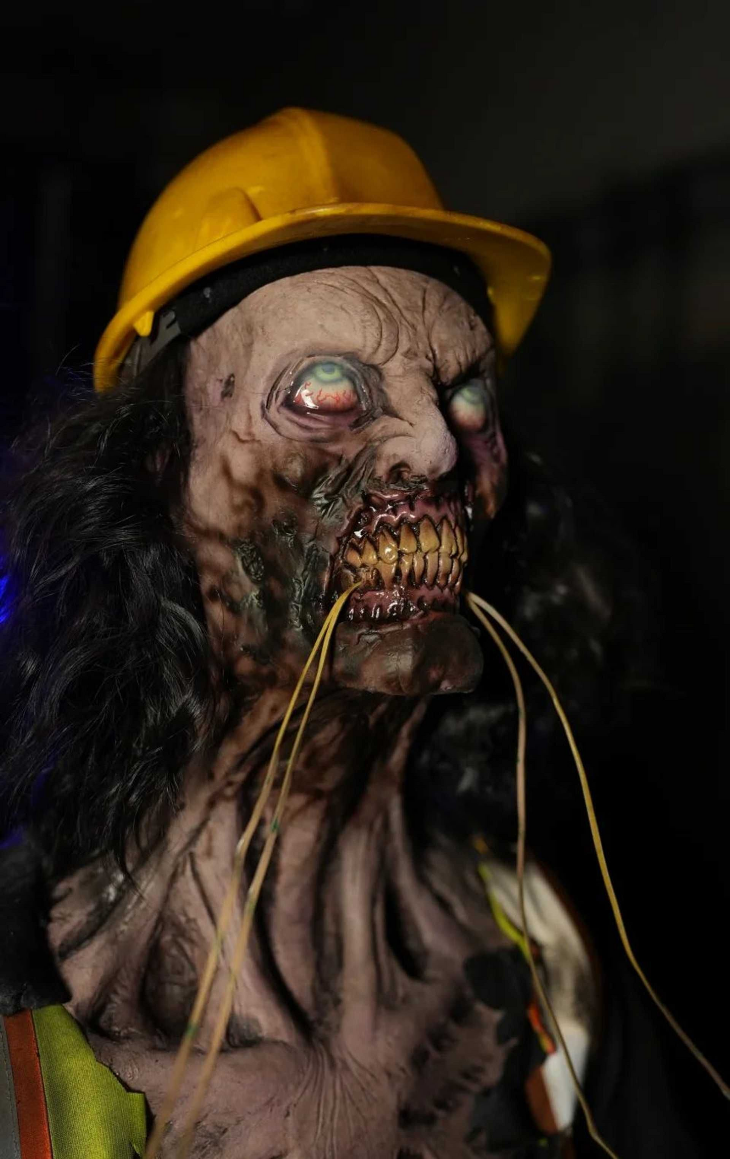 Electric Zombie Animated Halloween Props